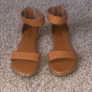brown leather sandal